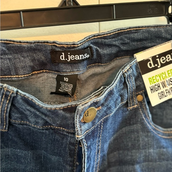 Women’s Ripped jeans - Picture 2 of 4